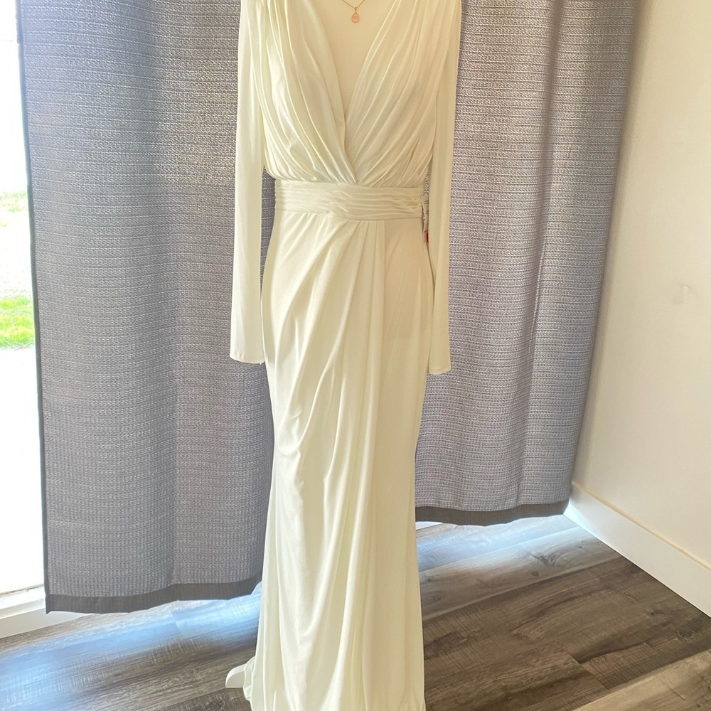 NWT Mac Duggal  V-NECK LONG SLEEVE HIGH SLIT WOMEN GOWN sz 8 - Picture 9 of 12